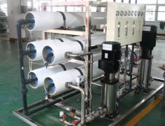 化妝品、精細(xì)化工行業(yè)用水制取設(shè)備